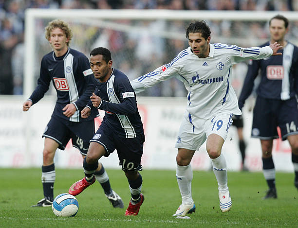 轻球员在高 轻球员在高