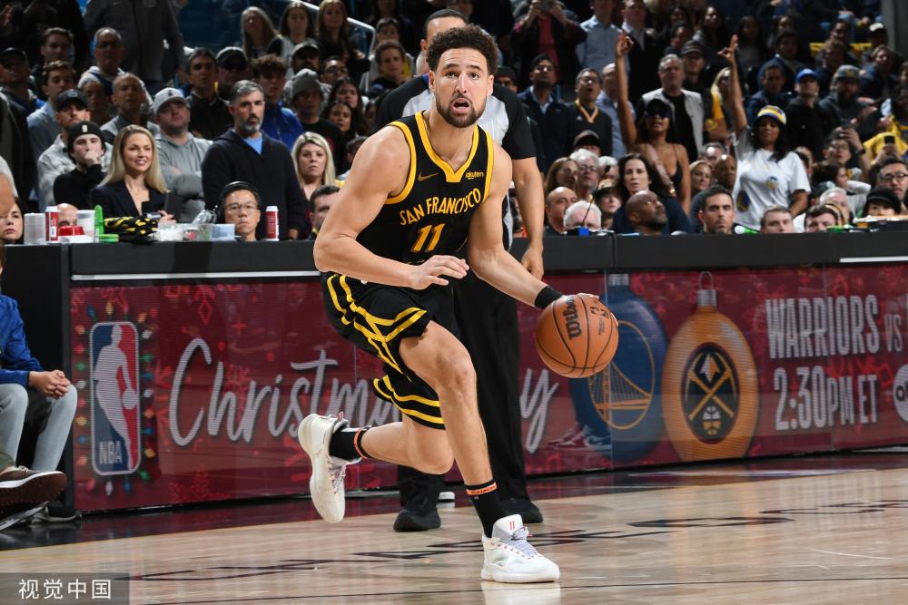 在接受采访 在接受采访